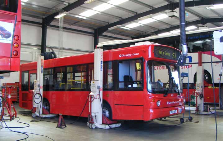 Epsom Coaches Quality Line Dennis Dart Alexander ALX200 SD33